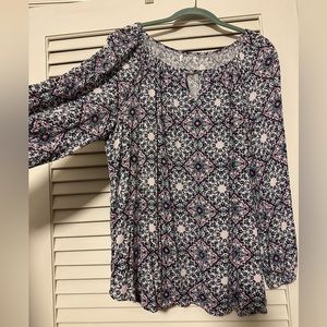 Adorable Rayon Pattern Blouse With Flattering Keyhole Neckline in size 3X